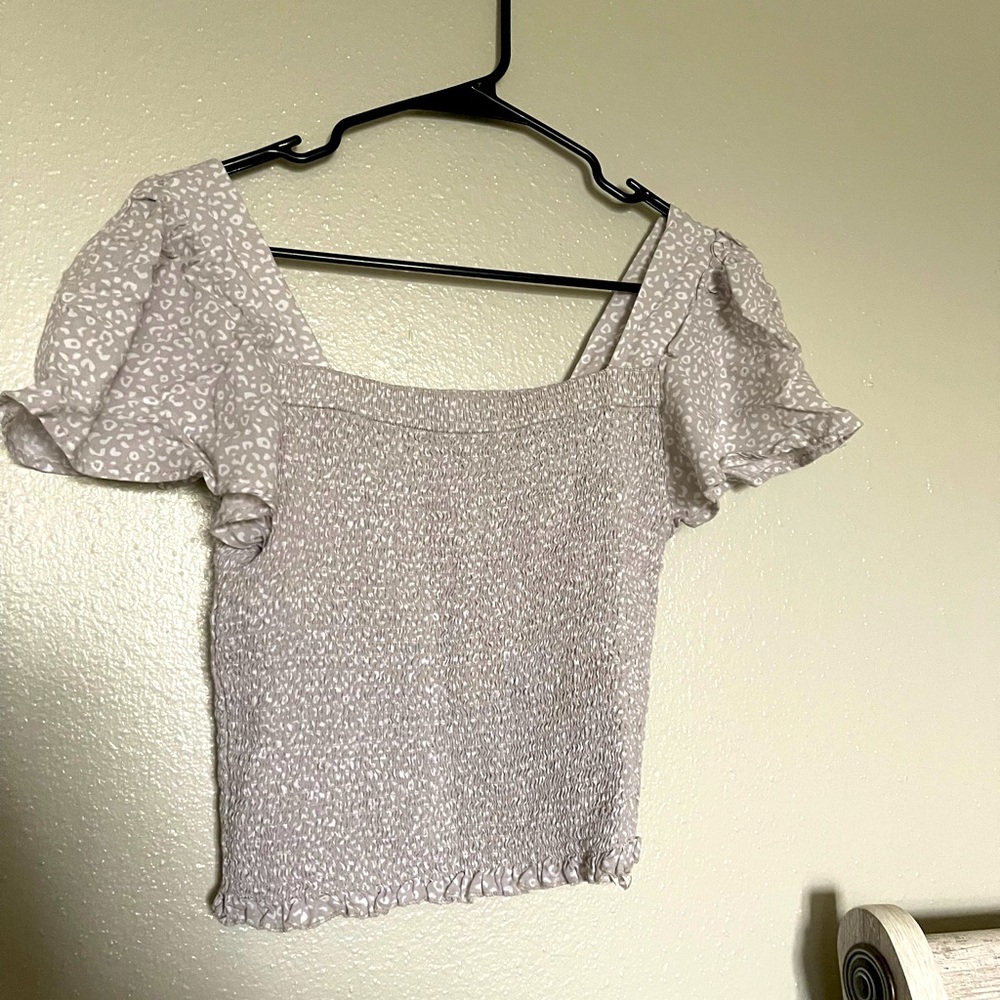 Cropped shirt (L)
